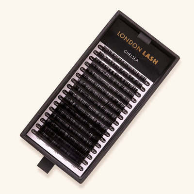 Tray of Mega Volume Chelsea Lashes 0.04